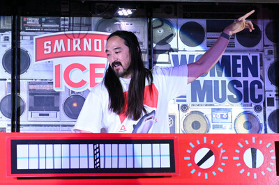 Delivering a fresh take on Throwback Thursdays, the Smirnoff ICE Relaunch Tour continues this summer headlining a delicious duo of Smirnoff ICE and star-studded musical performances including last night’s lineup of Steve Aoki and Elena Rose in Los Angeles.