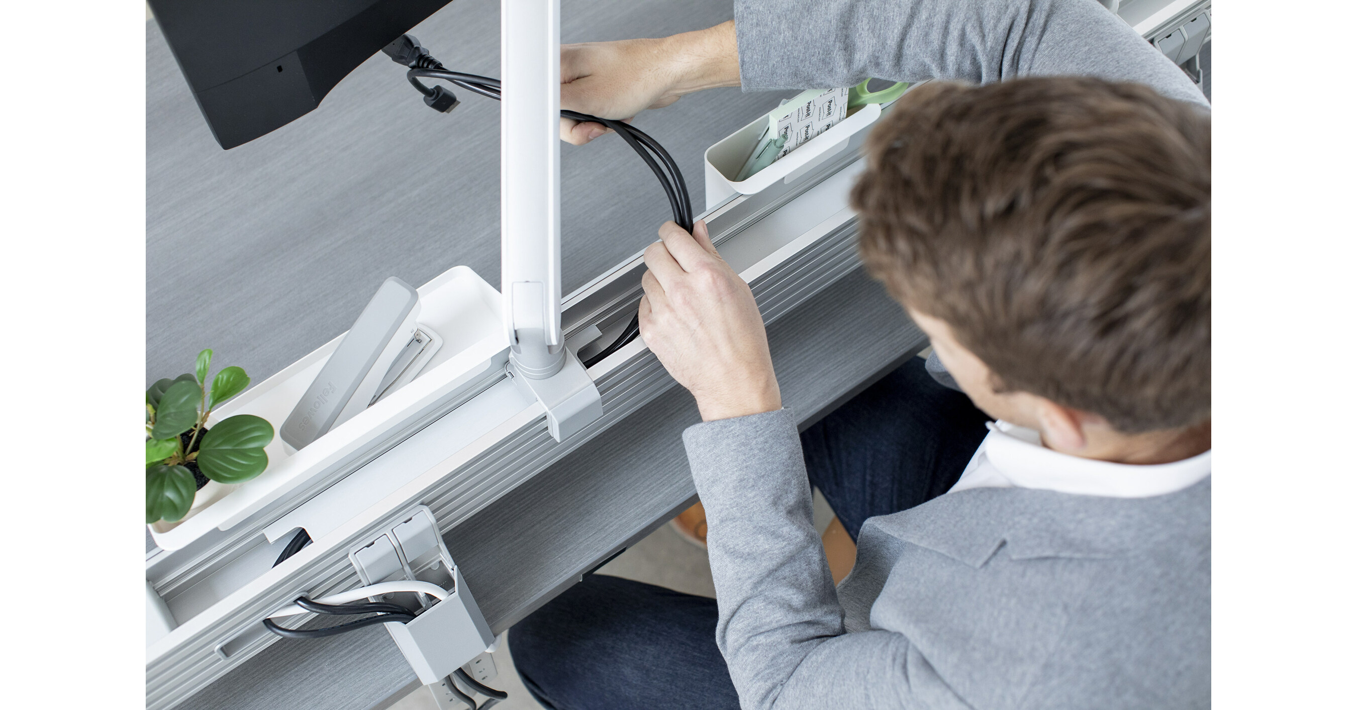 FELLOWES ANNOUNCES RELEASE OF RISING LOFT™ RAIL SYSTEM
