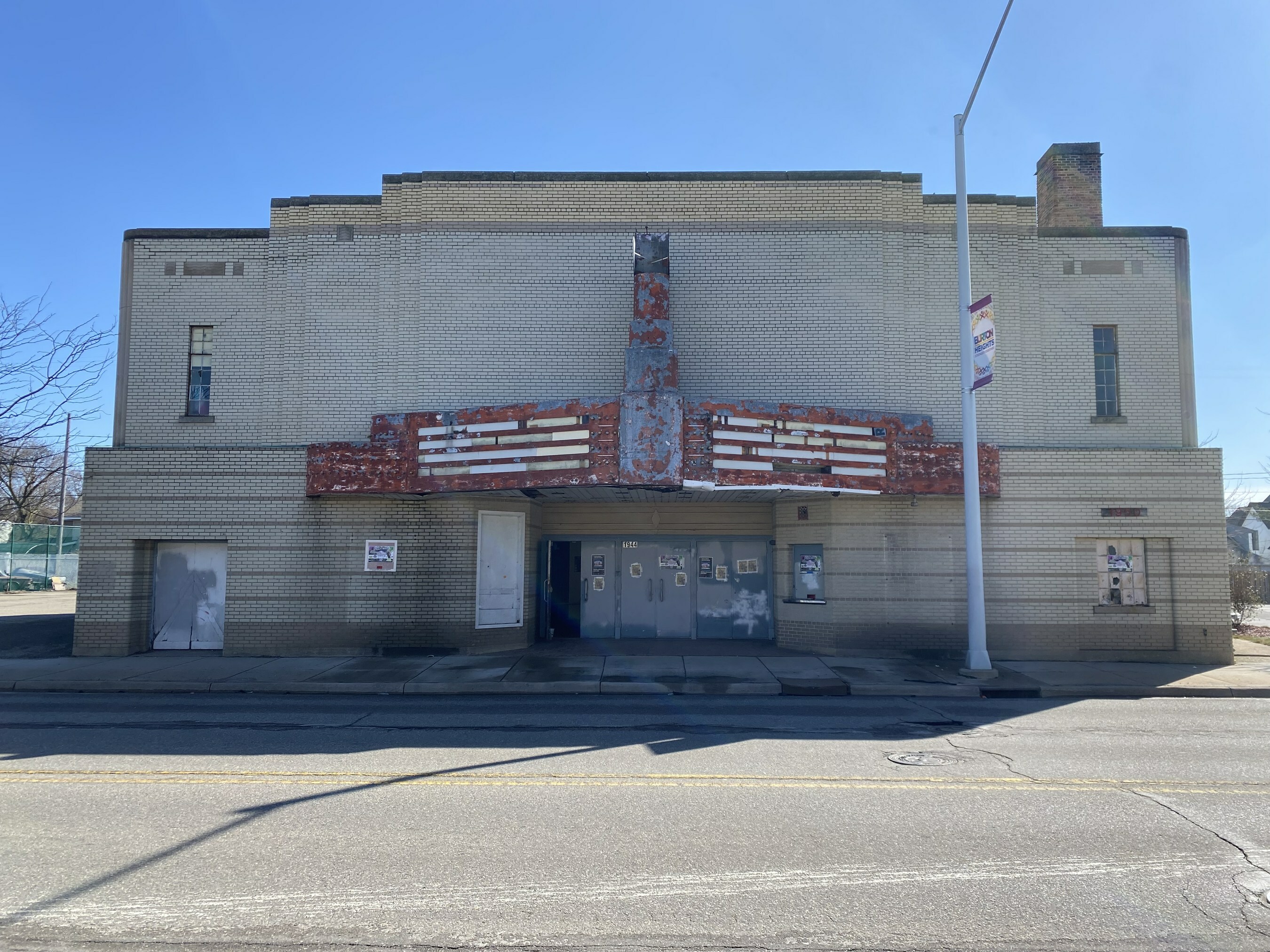 Unable to view the image, Please provide a valid URL.