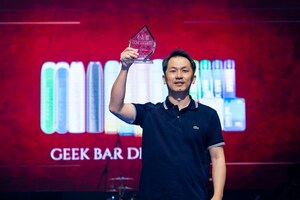 GEEKBAR recognised as Industry Game Changer by winning distinguished Hall of Fame Award at MENA Vape Awards 2023