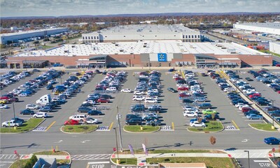 Walmart Supercenter in Linden, New Jersey