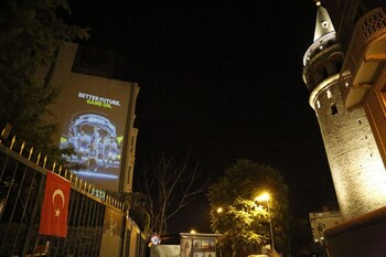 OKX celebrates official Manchester City sleeve partnership with the projection of images of Manchester City players Haaland, Grealish, Dias, Castellanos, Greenwood and Hasegawa were projected onto buildings across Istanbul and Rio de Janeiro.