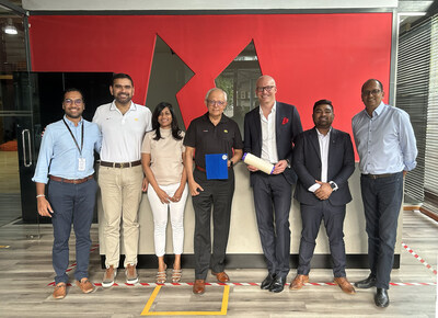 MAS Holdings and HeiQ administrators celebrate the deal that makes HeiQ AeoniQ™ stronger and scaled-up.(From left to right: Nipuna Gunaratne – Sustainable Product Lead, MAS Holdings; Rajiv Dharmendra – Chief Executive Officer, MAS Intimates; Nemanthie Kooragamage – Director - Group Sustainable Business, MAS Holdings; Mahesh Amalean – Co-Founder & Chairman, MAS Holdings; Carlo Cen-tonze – Co-Founder & CEO, HeiQ Group; Musa Raibin - VP South Asia Brand Force, HeiQ Group; Ran-il Vitarana – Chief Innovation Officer, MAS Holdings