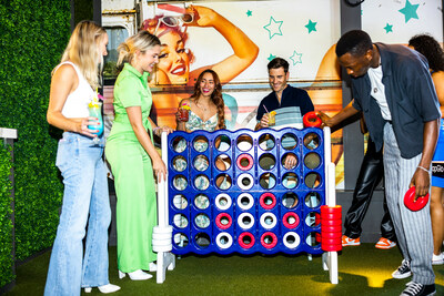 THRōW Social DC has a large selection of games to keep your group occupied all night long! Guests can have giant-sized fun in our giant-sized venue with Light-up Shuffleboard, Beer Pong, Corn Hole, Giant Jenga, and Connect Four, light up the night with TapGlo Ping Pong, or compete in familiar and new-school board games.