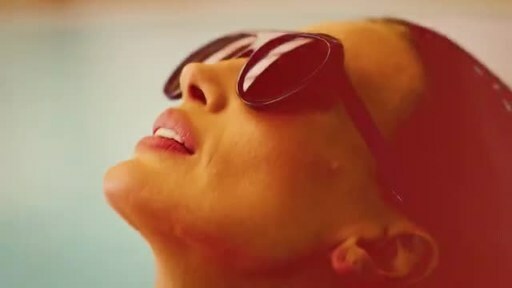 The international model Nieves Álvarez has become the image of the new campaign, directed by the creative agency Hello Think, to pro-mote thermal tourism in the Province of Ourense