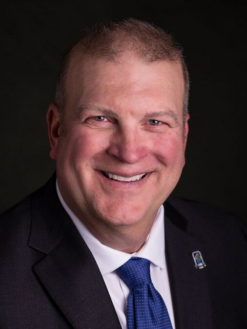 The Inner Circle Acknowledges, Bradley Hester as a Top Pinnacle Professional for his contributions to the Dentistry Field - Vimarsana News