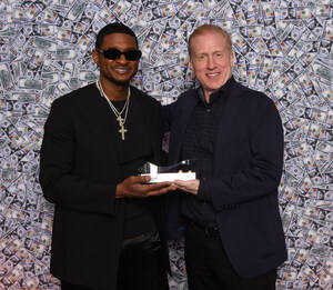 USHER RECEIVES SOUNDEXCHANGE HALL OF FAME AWARD