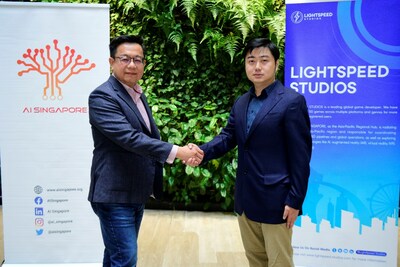 Loyo Lu, Head of Tech Center, LIGHTSPEED STUDIOS (right) sealing the 100 Experiments partnership with Laurence Liew, Director, AI Innovation, AI Singapore (left)