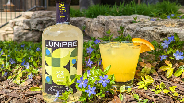 Junipre is a zero-proof botanical spirit perfect in summer drinks and mocktails.