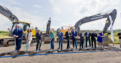 Participating in the ceremonial groundbreaking, left to right, were: Raivo Vasnu, NPM Silmet Managing Director; Maive Rute, Deputy Director General of the European Commission; Rahim Suleman, Neo President; Claire Kennedy, Chair of the Board of Neo; Constantine Karayannopoulos, Neo's Chief Executive Officer; Tiit Risalo, Estonian Minister of the Economy; Madis Kallas, Estonian Minister of Regional Affairs; Charles Lew, Executive Chairman of Hastings Technology Metals; Greg Kroll, Neo Executive Vice President and head of the company's Magnequench business unit; Greg Heydon, Managing Director, Magnequench (Estonia) NPM Narva OU; and Vivian Loonela, EU Ambassador to Estonia. (CNW Group/Neo Performance Materials, Inc.)