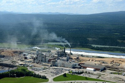 Hinton Pulp Mill (CNW Group/West Fraser Timber Co. Ltd.)