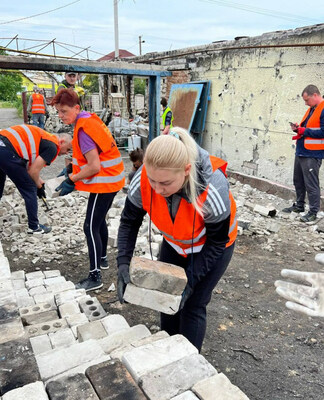 Center for Innovation (CFI), a leading nonprofit in the design and construction industries, today announced the Ukraine Rebuilding Initiative, aimed at postwar reconstruction efforts, with the Ukrainian NGO Dobrobat, CFI will host two pivotal events: a national conference in Ukraine, and a U.S. study trip for Ukrainian officials and experts. Photo courtesy Dobrobat.