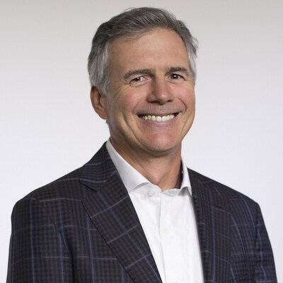 Rich Hume is Chief Executive Officer of TD SYNNEX and a member of their Board. He formerly served as CEO of Tech Data from 2018 to 2021. Hume lost his wife to pancreatic cancer in 2018 and was her caregiver for the year prior to her passing. PanCAN was a resource to him as he was learning about the disease.