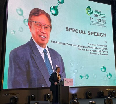 Y.B Dr. Haji Hazland bin Abang Hipni, Deputy Minister for Energy and Environment Sustainability Sarawak representing The Right Honourable Datuk Patinggi Tan Sri (Dr) Abang Haji Abdul Rahman Zohari Bin Tun Datuk Haji Openg, Premier of Sarawak at the Official Launching of APGH 2024.