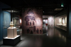 Čínské národní muzeum hedvábí zahajuje nejnovější výstavu Konvergence civilizací: Dunhuang na Hedvábné stezce