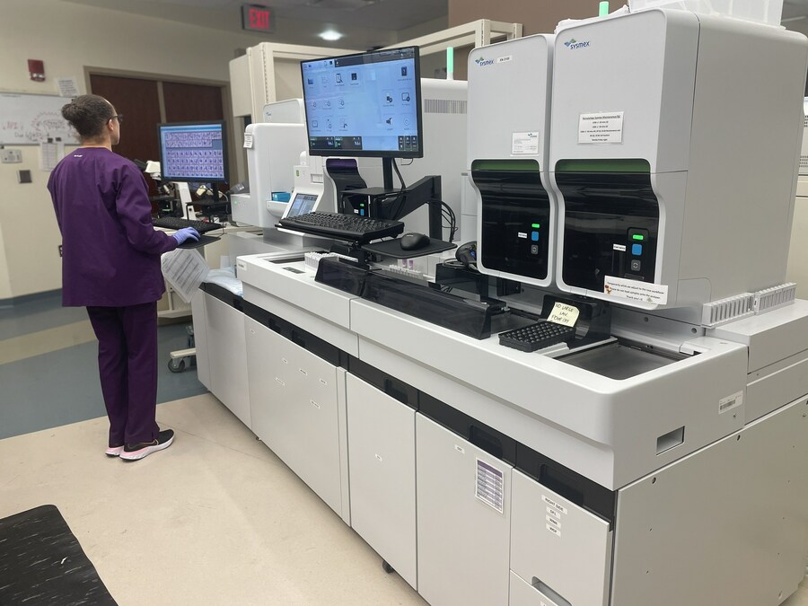 AdventHealth Wesley Chapel Enhances Cancer Testing Speed, Accuracy with Cutting-Edge Lab Technology - Vimarsana News