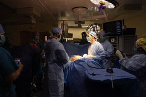Hackensack Meridian JFK University Medical Center Thoracic Surgeons Perform the First Robotic Resection Surgery for Malignant Thymoma with Intraoperative Installation of Heated Chemotherapy