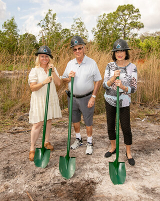 (from left) Executive Director, Amy Kight, with Earl Abramson and Sheila Schlaggar at the new campus groundbreaking.