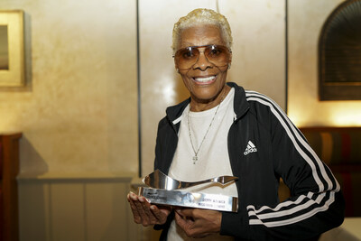 Photo: Legendary singer Dionne Warwick receives a SoundExchange Music Fairness Award in NYC. Photo by Lavan Anderson