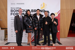 La fierté de la parka en duvet d'oie : la marque chinoise GOFANS fait ses débuts à Paris