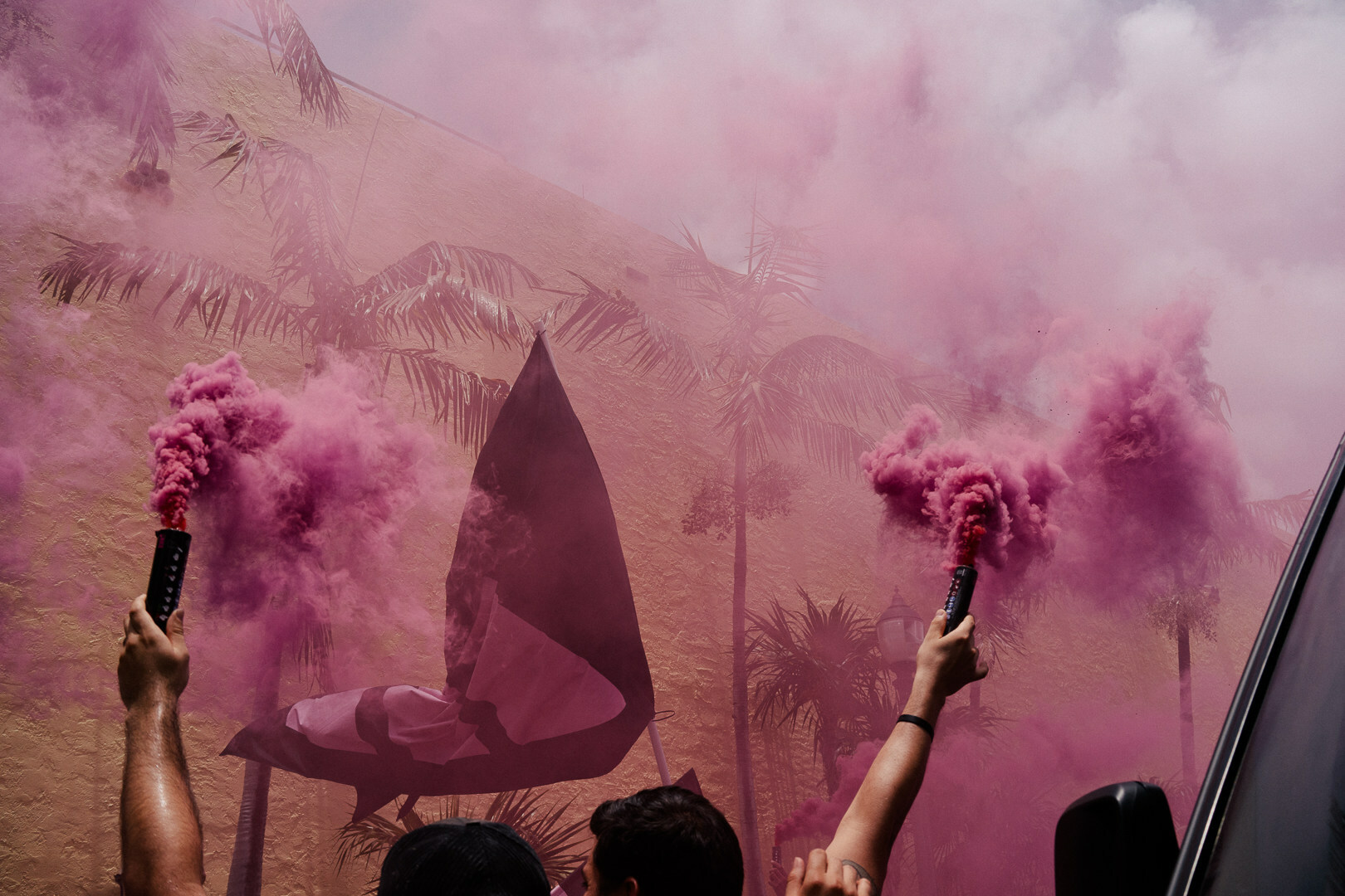 Unable to view the image, Please provide a valid URL.