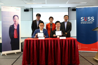 Professor Ang Hak Seng, Director, Centre of Excellence for Social Good, SUSS (seated, right), signed the memorandum of understanding with Mr Dennis Lee, Partner and Deputy Leader for ESG Practice, RSM (seated, left), witnessed by Ms Grace Fu, Minister for Sustainability and the Environment (back row, centre), Mr Derek How, RSM Partner & Head, CPA Practice (back row, left) and SUSS President, Professor Tan Tai Yong (back row, right).