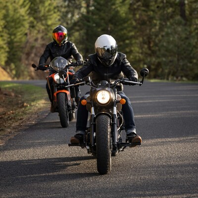 509 offers several premium Street helmet styles allowing the rider to stay focused on the road.