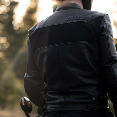 The 1 Down 5 Up combines a genuine perforated leather body and textile stretch paneling for a versatile and comfortable fitted riding jacket.