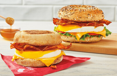 Essayez les NOUVEAUX Timatin (MD) et wraps-matin bacon fumé au miel de Tim Hortons pour commencer délicieusement vos journées!