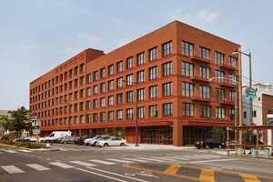 Ray Philly: New Design-Forward Residential Building Debuts in Philadelphia