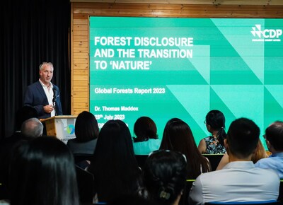 Tom Maddox, Global Director Forest and Land, CDP, presenting findings from the Global Forest Report 2023 during the “Beyond Climate & Into Nature” event in Singapore (28/7). The report shows that a record of 1,043 companies disclosed through CDP’s forests questionnaire last year, representing a 300% increase over the past five years. The report outlines key actions companies must take including disclosing their progress in achieving deforestation-free and conversion-free supply chains.