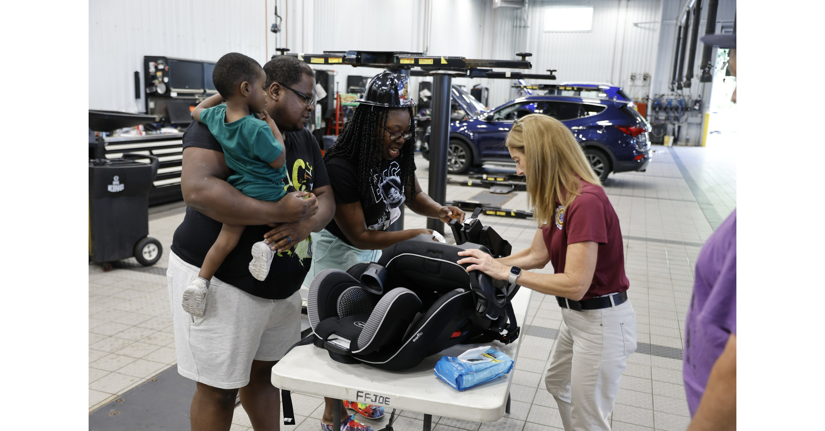 Hyundai Hosts Child Safety Seat Event with Baystate Health Foundation