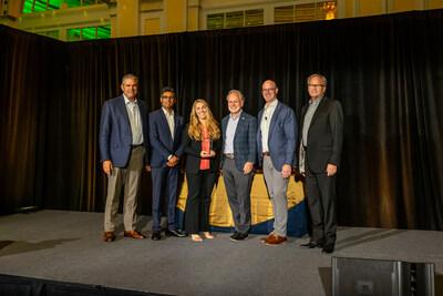 From left to right: Rick Neneman (Regional Sales Director, Rick Products Corporation), Arpen Shah (VP, Merchandising Strategy and Analytics, SpartanNash), Jackie D'Antuono (Sales Director, Rich Products Corporation), Tony Sarsam (CEO, SpartanNash), Bennett Morgan (SVP and Chief Merchandising Officer, SpartanNash), Pat Parker (Director, Bakery, SpartanNash)