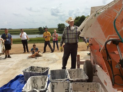 Unable to view the image, Please provide a valid URL.