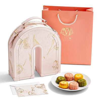 Mooncakes in a Handbag?! Social Place Creates Perfect Mooncake for