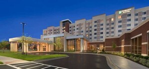 CIVITAS ANNOUNCES SENIOR LOAN CLOSE IN EMBASSY SUITES CHICAGO NAPERVILLE TRANSACTION