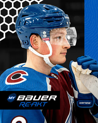 Le casque Re-Akt de Bauer Hockey maximise la protection grce  un nouvel ajustement personnalis propre  chaque joueur (PRNewsfoto/Bauer Hockey)