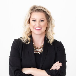 COURTNEY GRUBER APPOINTED AS PRESIDENT OF AZPETVET