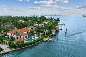 Celebrity Homes: Cher's Former La Gorce Island Mansion Is For Sale
