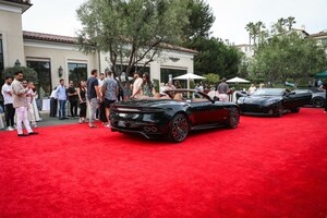 ASTON MARTIN NEWPORT BEACH UNVEILS EXCLUSIVE DBS TWEED COLLECTION, REDEFINING AUTOMOTIVE LUXURY