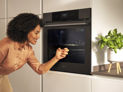 LG InstaView™ oven from the brand’s new built-in kitchen package