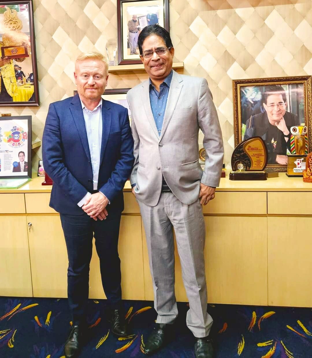 Unable to view the image, Please provide a valid URL.