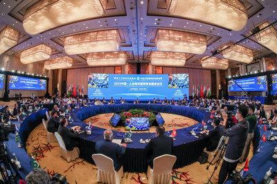 A mesa redonda internacional de logística da Organização de Cooperação China-Xangai (SCO) 2023 começa na quarta-feira em Lianyungang, uma cidade portuária na Província de Jiangsu, no leste da China. (PRNewsfoto/Xinhua Silk Road)