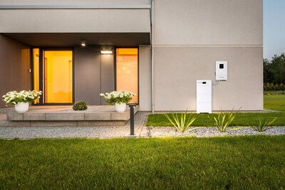 Geneverse PowerPillar Solar Energy Storage System
