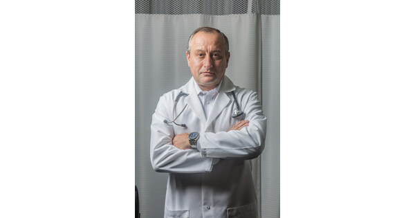 The Inner Circle Acknowledges, Dmitry Zhukovski as a Pinnacle Platinum Healthcare Provider for his contributions to the Preventative Healthcare Field