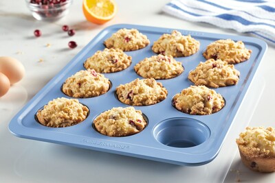 https://mma.prnewswire.com/media/2191836/Meyer_Corporation_12_Cup_Muffin_Pan_Blue_with_Muffins.jpg