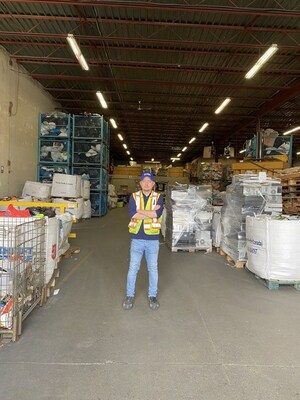 Dan Kinsey, National Director of Distribution & Recycling, in Langley DRC admist strike of warehouse employees and truck drivers. (CNW Group/The Salvation Army Thrift Store ? National Recycling Operations)