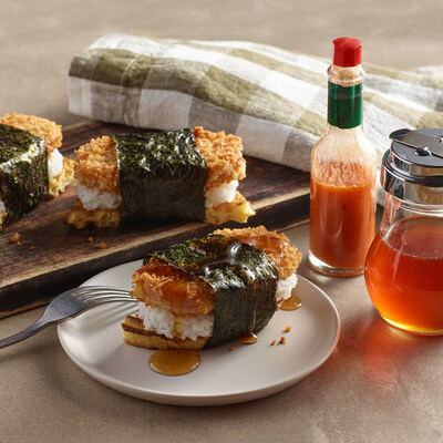 Transform the classic sweetness of maple syrup by adding some spice to the mix, a concept that blends perfectly with the savory taste of SPAM® Classic in this delicious musubi recipe.