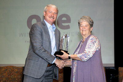 Barbara England spent 28 years at FHU teaching photography
and teaching students to appreciate art.