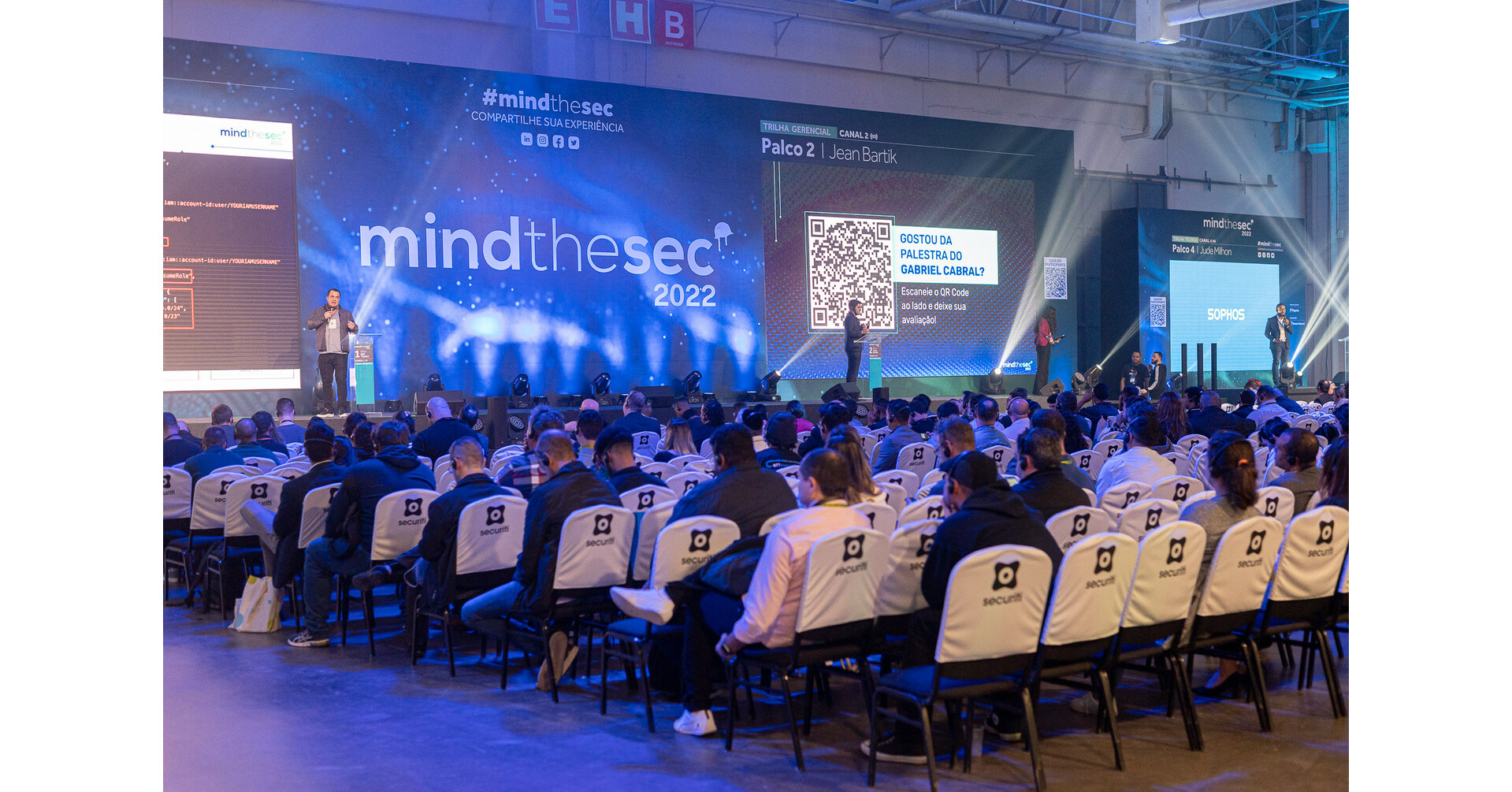 Extreme Turbulence Injures 11 on Delta Flight from Milan to Georgia
